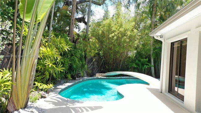 Photo - 2490 Trapp Ave