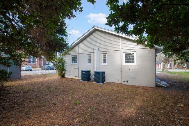 Photo - 1105 Sauls St SW Unit A