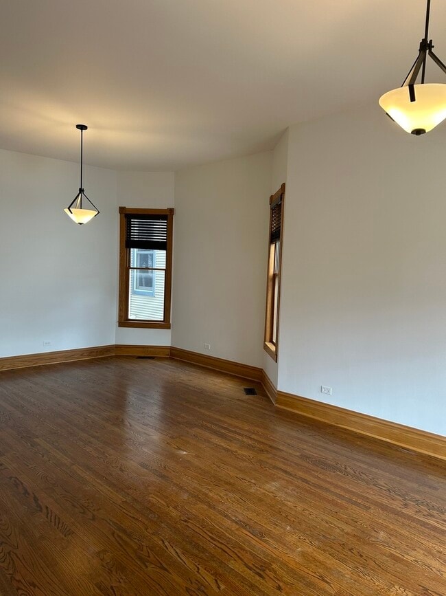 Photo - 1926 W Warner Ave