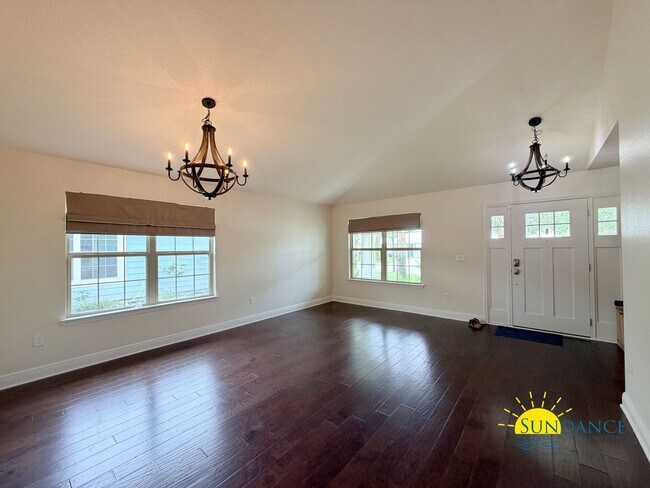 Photo - Charming 3-Bedroom Home on a Sidewalk-Lined Cul-de-Sac Near the Bay!