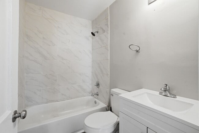 Photo - 1008 S 45th St