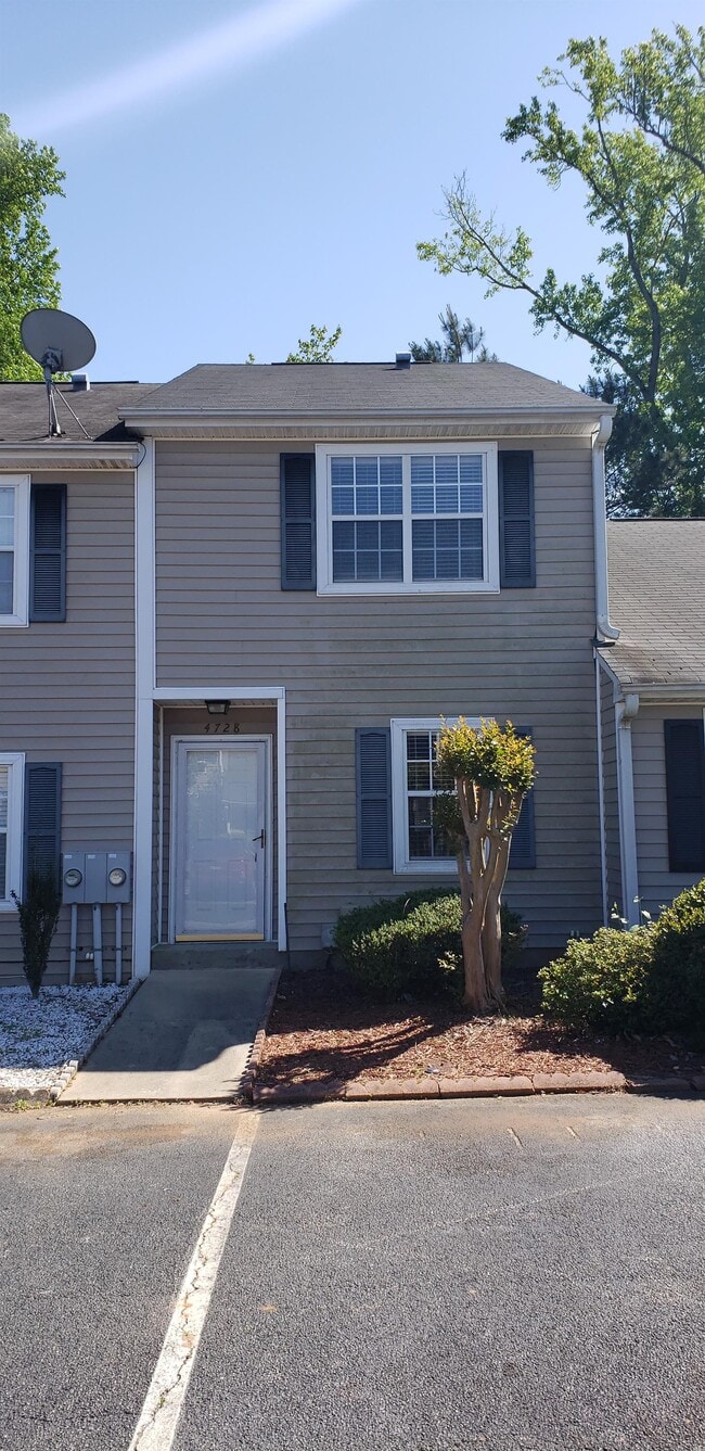 Building Photo - 4728 Brookwood Dr