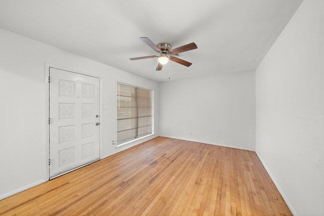 Photo - 10615 Seaford Dr