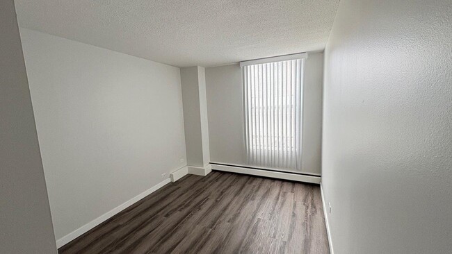 Photo - Central Towers Unit 00804