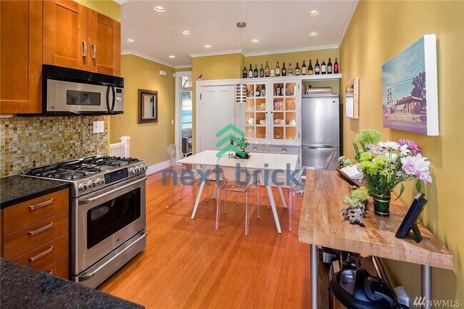 Photo - Rare Find-Heritage Historic Lake View Luxury Condo opportunity!