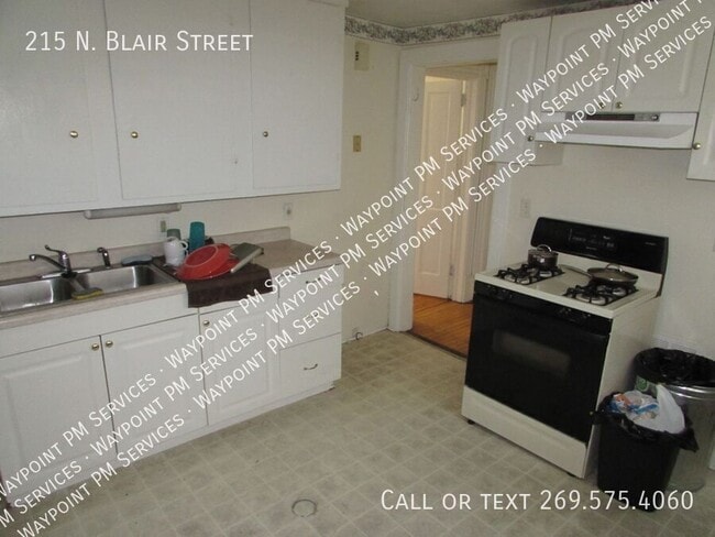 Photo - 215 N Blair St