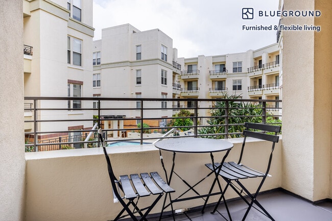 Photo - 25 S Oak Knoll Ave Unidad FL3-ID1315