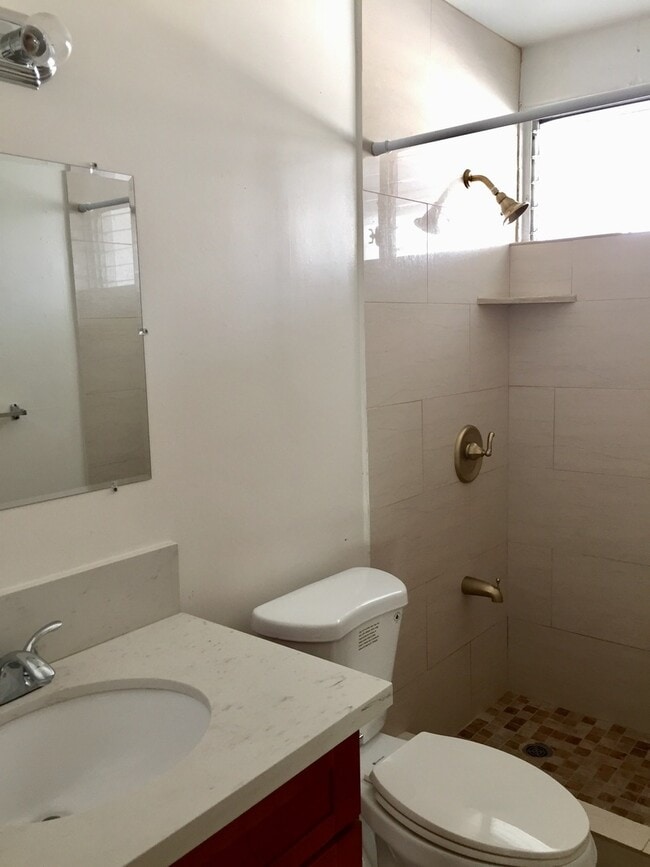 Photo - 1 Bed, 1 Bath Apartment in Waikiki Unit 9