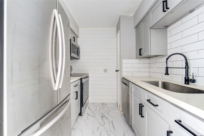 Photo - 12500 Sandpiper Dr Unit 197