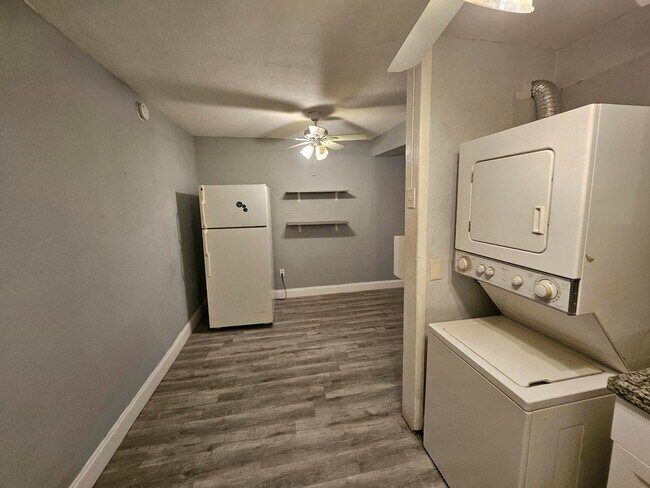 Photo - 1600 NW 93rd St