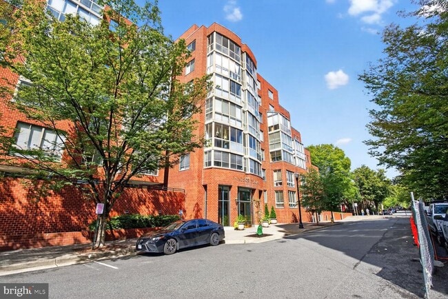 Building Photo - 1050 N Taylor St Unit 1-313 Rental