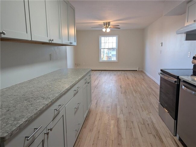 Photo - 420 Woodward Rd