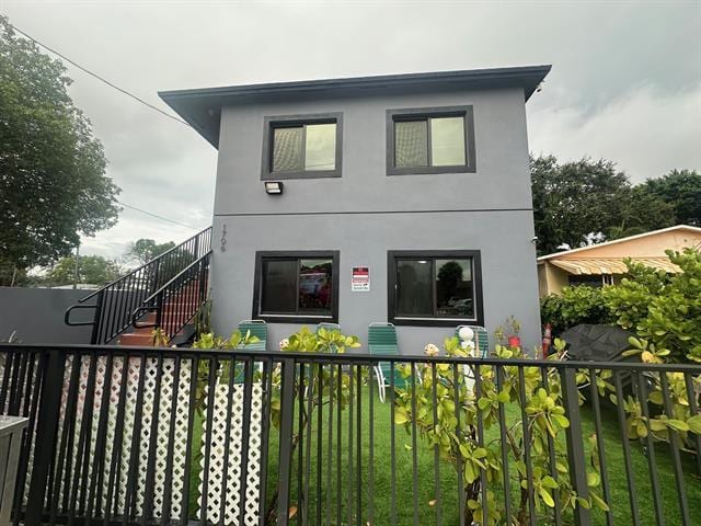 1704 NW 69th Ter