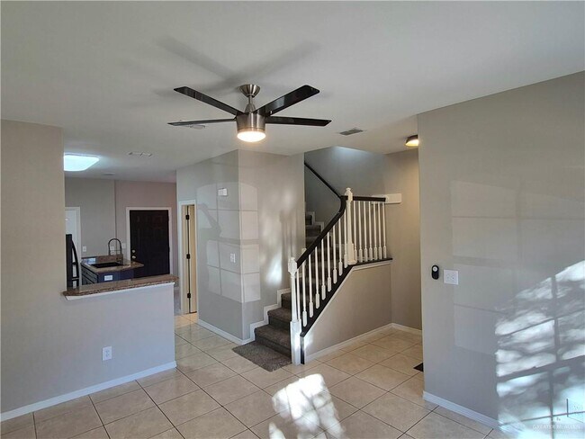 Photo - 13 Jade St Unit 1