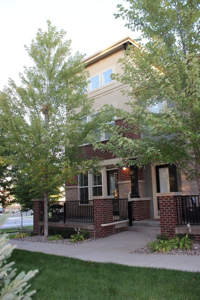 Photo - St Louis Park Town Home, Private 2 Car Gar...