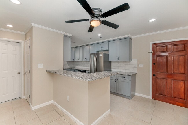 Photo - 350 Taylor Ave Unit 16 B