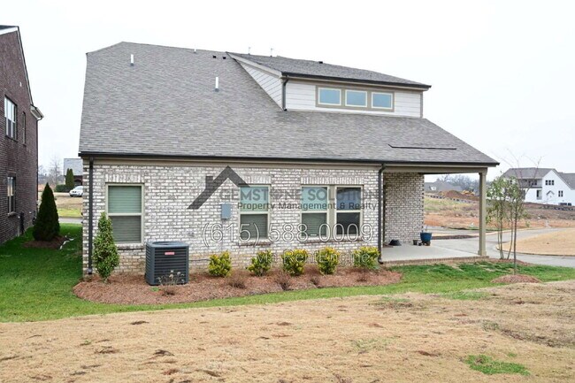 Photo - 1028 Fenner Ln