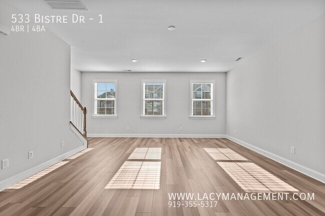 Photo - 533 Bistre Dr