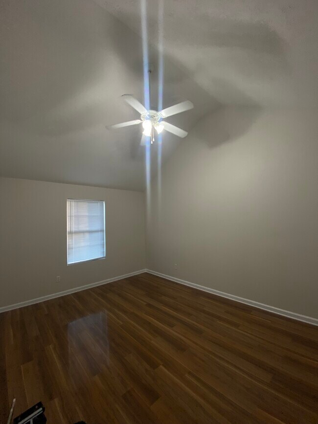 Photo - 117 Vineyard Dr