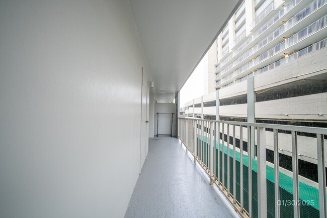 Photo - 2 bedroom/2 bath/1 parking in Coral Terrace