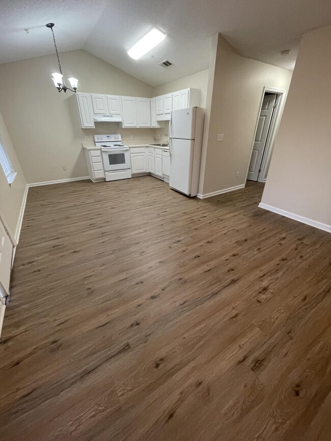 Photo - 771 Rockport Ct Apartment Unit 4