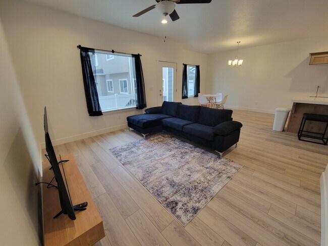 Photo - 7244 N Silver Spring Way