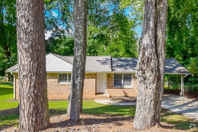 Building Photo - 1009 Forest Valley Dr SE Rental