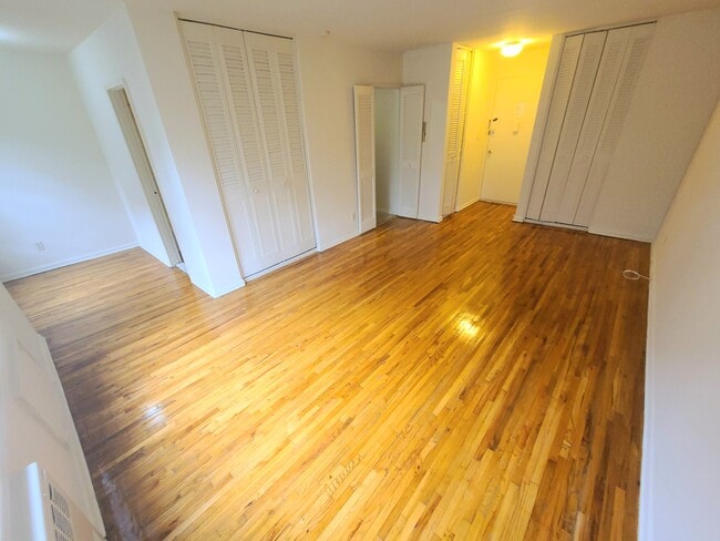 Photo - 110-48 72nd Ave