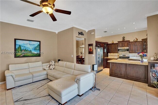 14361 N Royal Cove Cir