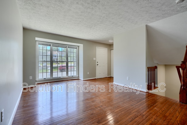 Photo - 3419 Clairborne Way