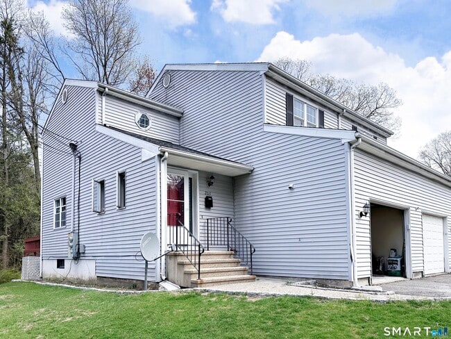Photo - 203 Capewell Ave