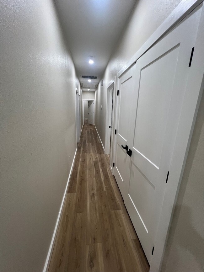 Photo - 5325 Kenilwood Dr