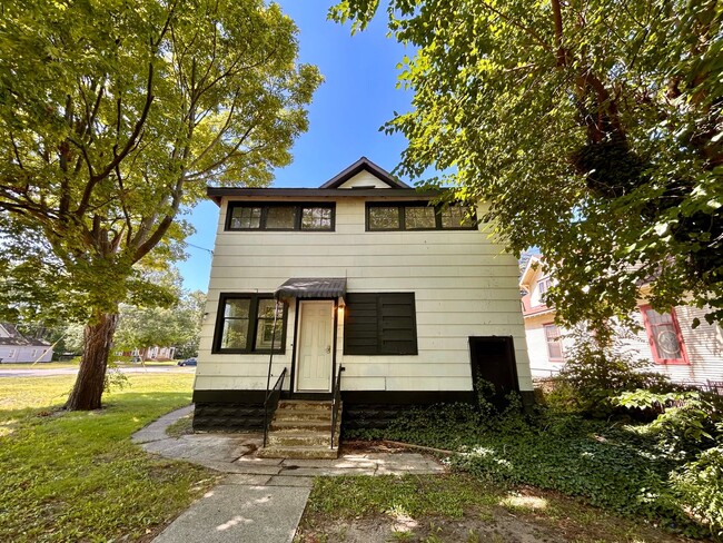 Photo - 1600 7th St Unidad #2