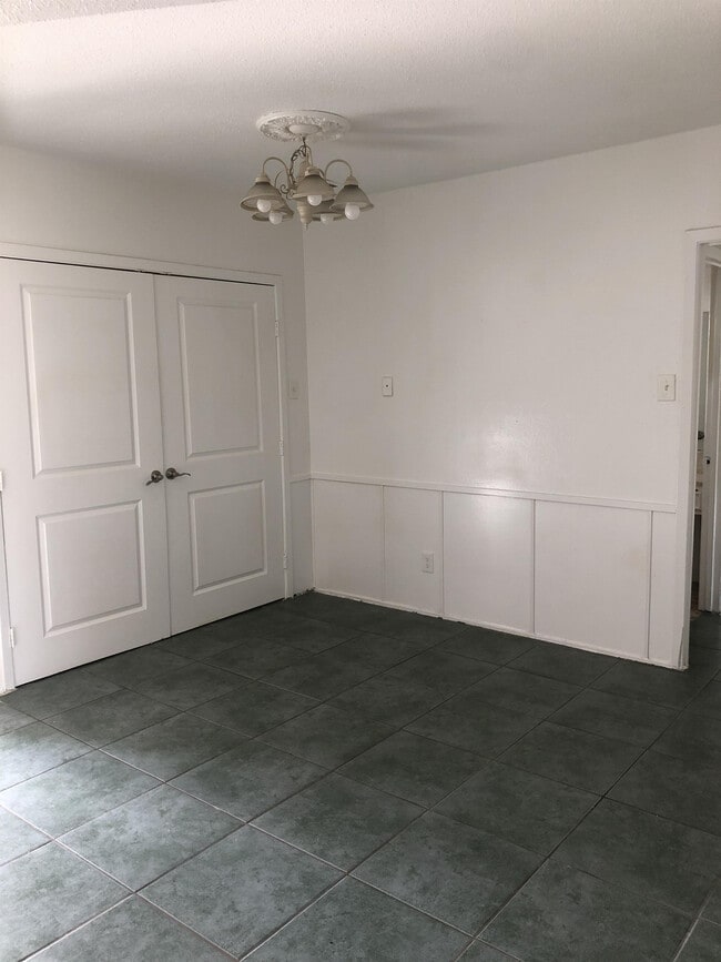 Photo - 3112 Lourdes St