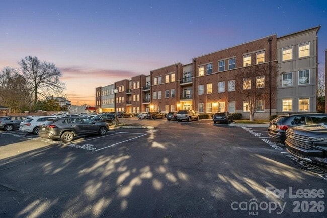 Photo - 2938 Selwyn Ave Unit 108