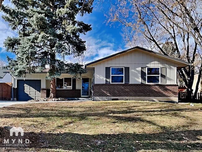 Building Photo - 775 S Braun St