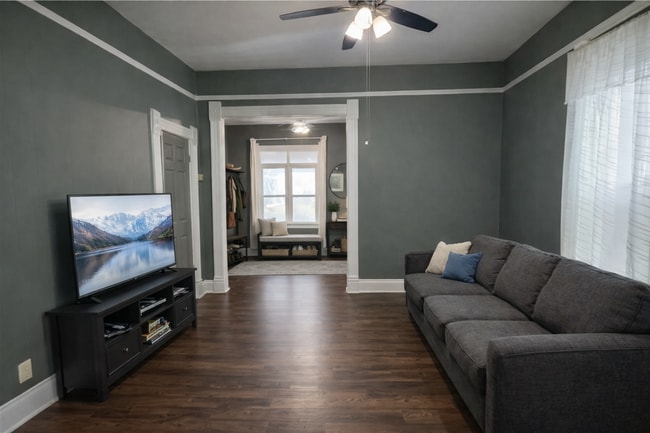 Living Room - 523 Tracy Ave