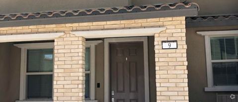 Building Photo - 9 Alamere Falls Dr Rental