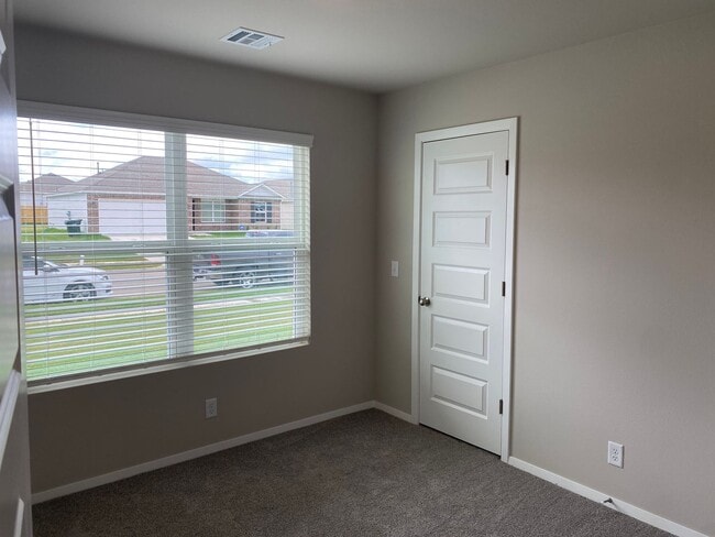 Photo - Welcome to your beautiful 4 bedroom, 2 bath home in Broken Arrow School district!