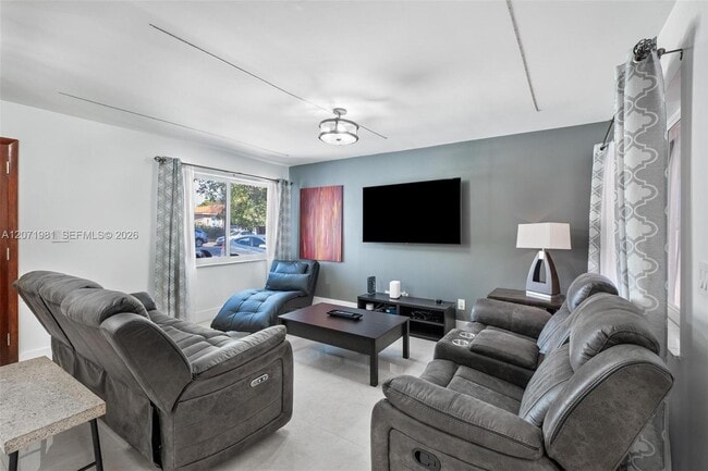 Photo - 2430 SW 22nd Terrace