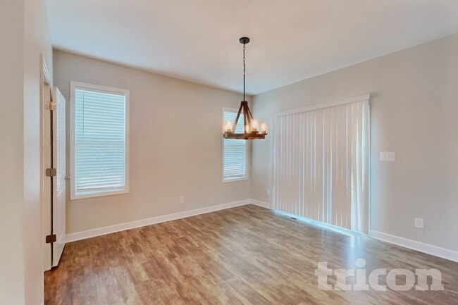 111 Cottage Ct