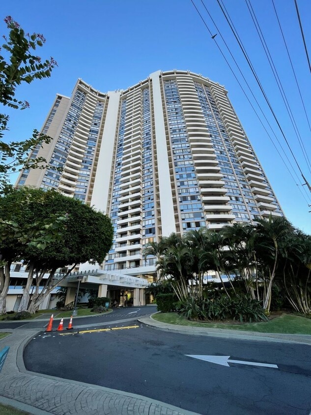2 Bed 2 Bath 1 Parking at Marco Polo Apart... - 2 Bed 2 Bath 1 Parking at Marco Polo Apart...