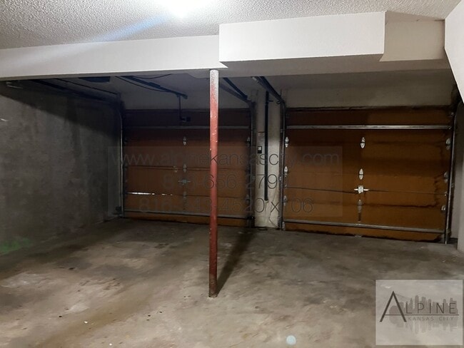 Photo - Spacious, 2 Car Garage! Great Location!