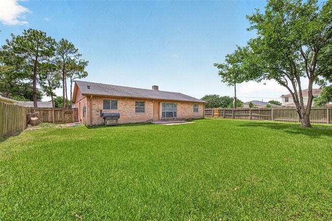 Building Photo - 9903 Kent Towne Ln