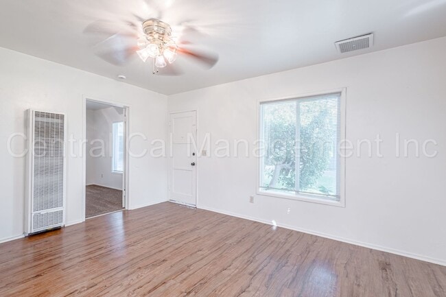 Photo - 347-351 E Marengo Ave Unit 351 E Marengo Ave