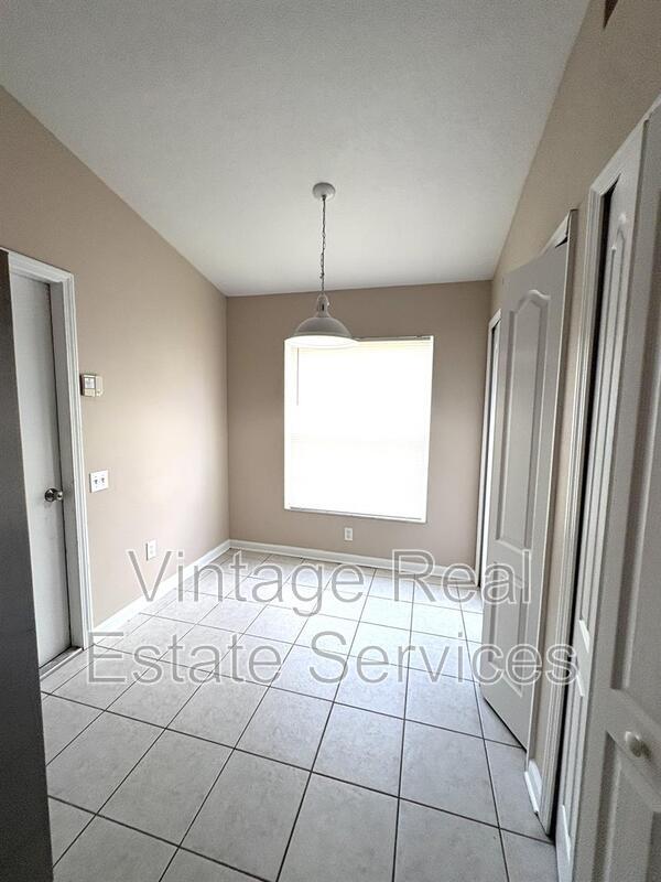 Photo - 12412 Cedarfield Dr