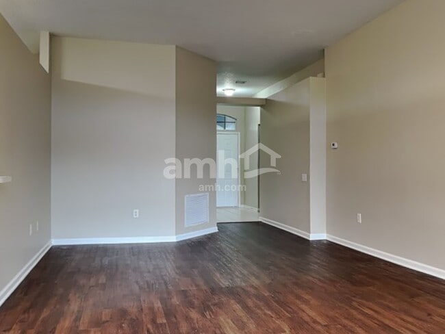 Photo - 5801 War Admiral Dr