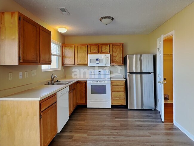 Photo - 3132 Summit Run Dr