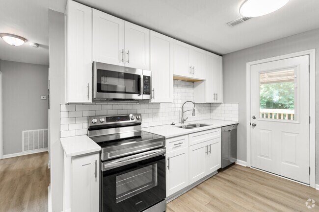 Building Photo - 3400 Clifton Ave Unit D Rental