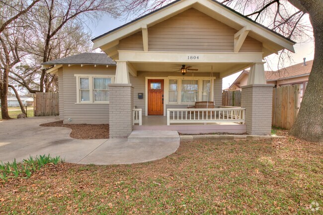 Building Photo - 1804 NW 15th St Rental